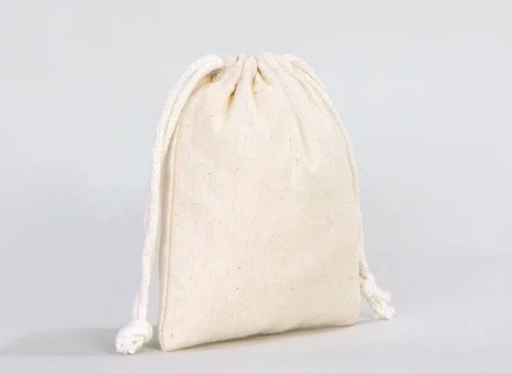 WHITE POUCH